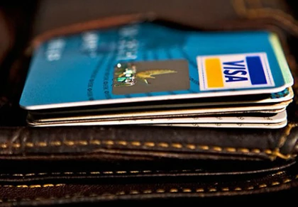 Mẹo tránh mất tiền oan khi dùng thẻ tín dụng ảnh 1