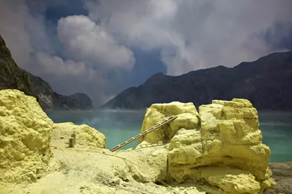 Kiếm "bạc cắc" bên miệng núi lửa ảnh 10 Kiếm "bạc cắc" bên miệng núi lửa ảnh 10