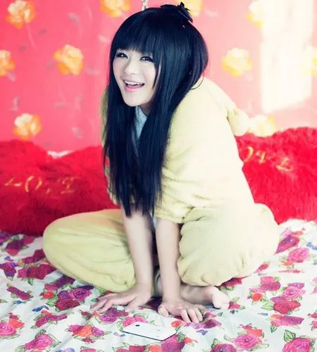 Meizu MX “câu khách” bằng chân dài ảnh 15 Meizu MX “câu khách” bằng chân dài ảnh 15