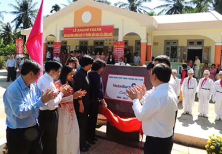 Vietinbank đầu tư trên 75 tỉ đồng chương trình an sinh xã hội tại Bến Tre ảnh 1 Vietinbank đầu tư trên 75 tỉ đồng chương trình an sinh xã hội tại Bến Tre ảnh 1