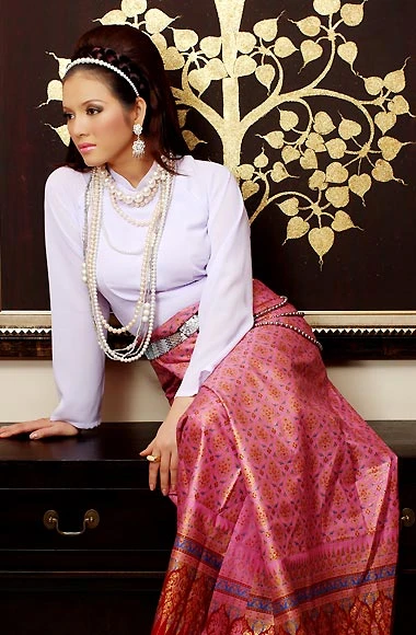 Lý Nhã Kỳ hóa thân thành cô gái Thái ảnh 3