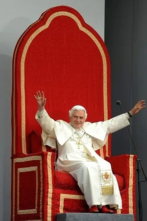 Nhìn lại cuộc đời Giáo hoàng Benedict XVI ảnh 15 Nhìn lại cuộc đời Giáo hoàng Benedict XVI ảnh 15