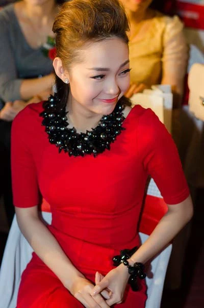 Minh Hằng khi kín đáo, lúc sexy ảnh 2