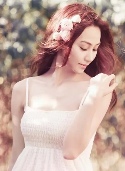 Ngân Khánh bay bổng tựa tiên nữ ảnh 4 Ngân Khánh bay bổng tựa tiên nữ ảnh 4