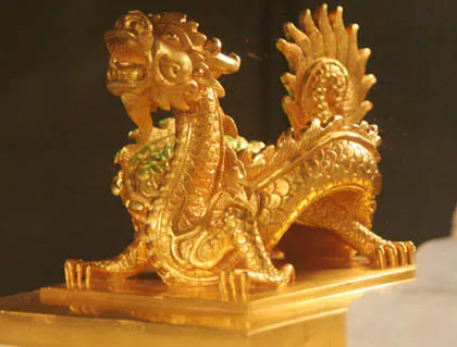 Mãn nhãn với những tượng rồng bằng vàng ròng ảnh 7 Mãn nhãn với những tượng rồng bằng vàng ròng ảnh 7