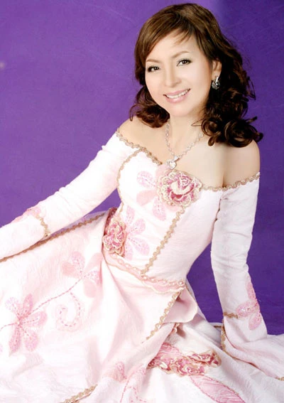 Ca sĩ Ái Vân về Việt Nam hát nhạc Trịnh ảnh 2