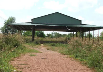 Bình Phước "bội thu"... chợ bỏ hoang! ảnh 2 Bình Phước "bội thu"... chợ bỏ hoang! ảnh 2