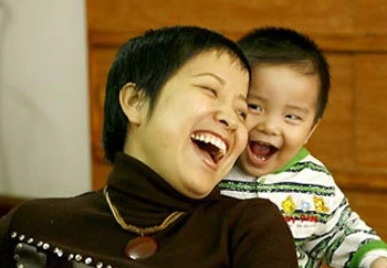 Thảo Vân và con trai