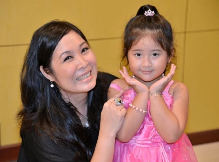 Hoài Linh mặc áo dài dự đám cưới Hồng Tơ ảnh 10 Hoài Linh mặc áo dài dự đám cưới Hồng Tơ ảnh 10