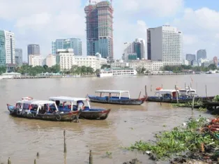 Nguồn nước TP.HCM ô nhiễm nặng ảnh 1 Nguồn nước TP.HCM ô nhiễm nặng ảnh 1