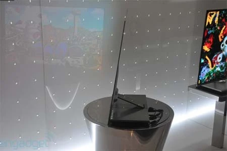 Ngắm TV 3D OLED mỏng nhất thế giới ảnh 6