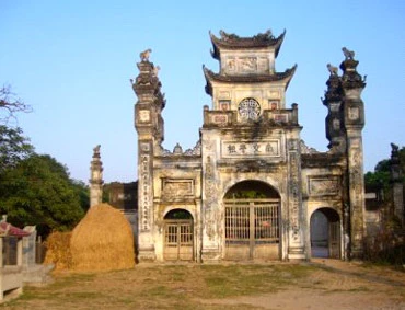 Cổng vào lăng Sĩ Nhiếp ở huyện Thuận Thành. (Ảnh: dongtac.net)