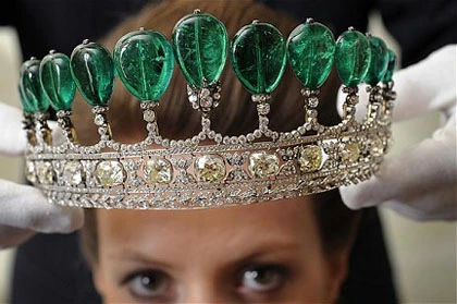 Chiếc vương miện đắt nhất thế giới ảnh 1 Chiếc vương miện đắt nhất thế giới ảnh 1