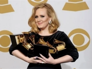 Giải Grammy 54: Vinh danh Adele, Whitney Houston ảnh 1