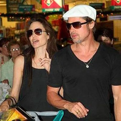 Vợ chồng Jolie-Pitt lại hiến 2 triệu USD làm từ thiện ảnh 1 Vợ chồng Jolie-Pitt lại hiến 2 triệu USD làm từ thiện ảnh 1