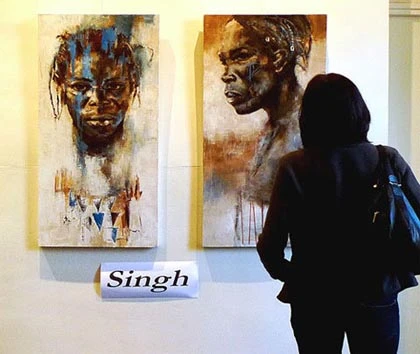 Tại sao đèn flash bị cấm dùng trong viện bảo tàng ảnh 1