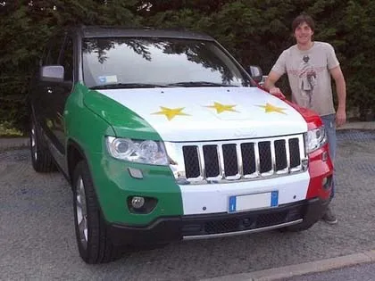 Hậu vệ Juve tung “chiêu độc” ăn mừng Scudetto ảnh 1 Hậu vệ Juve tung “chiêu độc” ăn mừng Scudetto ảnh 1