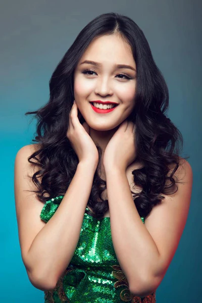 Hoàng Anh đầy mê hoặc trước ống kính ảnh 2