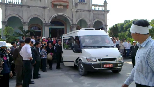 Mẹ Nguyễn Đức Nghĩa xin tha "tội chết" cho con ảnh 2