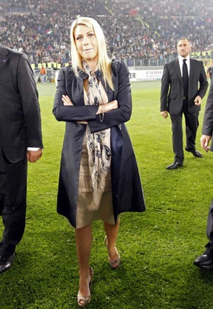 Chùm ảnh AC Milan ăn mừng chức vô địch Serie A ảnh 6