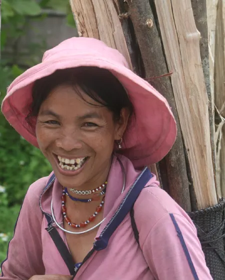 Làng… gùi củi ảnh 2 Làng… gùi củi ảnh 2