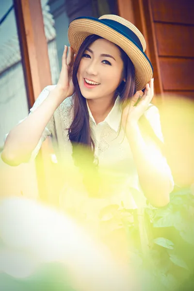 Á hậu Tú Anh trong trẻo dưới chiều hè ảnh 5 Á hậu Tú Anh trong trẻo dưới chiều hè ảnh 5