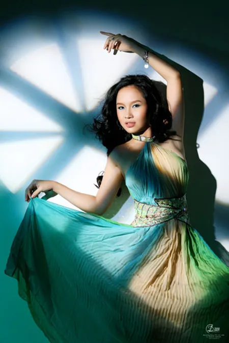 Mai Khôi không quá sexy và táo bạo như đồn thổi ảnh 2 Mai Khôi không quá sexy và táo bạo như đồn thổi ảnh 2