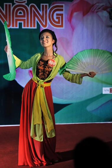 Chất đằm thắm của Người đẹp tài năng Bích Trâm ảnh 10 Chất đằm thắm của Người đẹp tài năng Bích Trâm ảnh 10