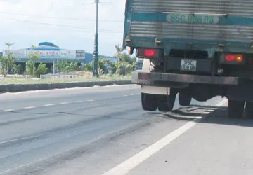 Đường làm chưa xong đã thu phí ảnh 1