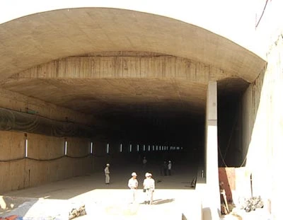 Thông đốt hầm Thủ Thiêm số 1 với đường dẫn phía quận 2 ảnh 2