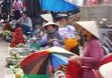 Ép tiểu thương vào chợ mới ảnh 1 Ép tiểu thương vào chợ mới ảnh 1