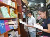 Gánh nặng các khoản thu đầu năm ảnh 1