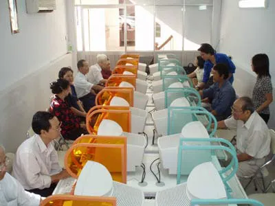 Một lớp Internet cho người cao tuổi (Ảnh minh hoạ)