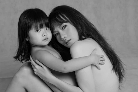 Dương Yến Ngọc nude chống ung thư vú ảnh 6