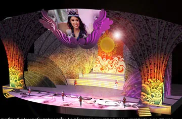 Phối cảnh sân khấu đêm trình diễn trang phục áo tắm tại Vinpearl Land. Ảnh: DẠ LY