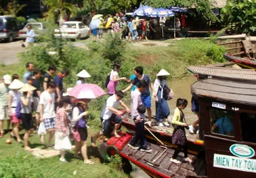 Đổ xô đi du lịch sông nước miền Tây ảnh 1 Đổ xô đi du lịch sông nước miền Tây ảnh 1
