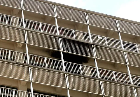 Cháy bệnh viện Chợ Rẫy, bệnh nhân nháo nhào ảnh 3