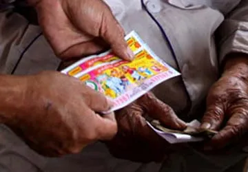 Trở về "máng lợn" sau khi trúng độc đắc ảnh 1