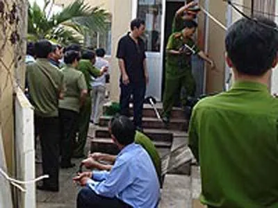 Hành trình phá trọng án hai thiếu nữ bị cắt cổ tại bưu điện ảnh 1 Hành trình phá trọng án hai thiếu nữ bị cắt cổ tại bưu điện ảnh 1