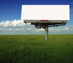 Nhiều hình thức quảng cáo mới đã xuất hiện ở Việt Nam với hiệu quả cao hơn hẳn so với một số phương thức quảng cáo truyền thống.