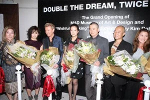 Triệu Vy xuất hiện sau khi sinh con ảnh 3