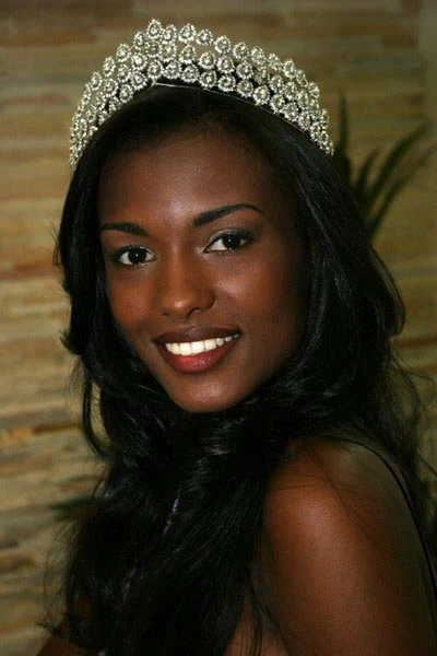 Hương Giang trượt top 5 Gương mặt đẹp ảnh 3 Hương Giang trượt top 5 Gương mặt đẹp ảnh 3