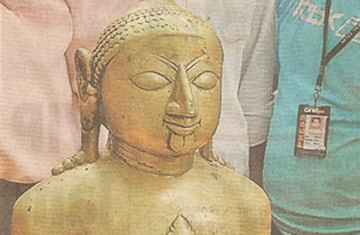 Ăn trộm tượng cổ 2,2 triệu USD bán cho cảnh sát ảnh 1