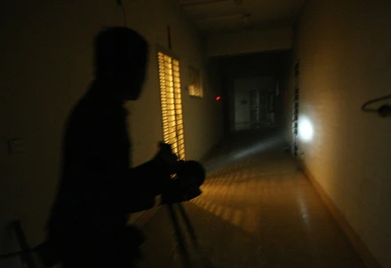 Cận cảnh cứu người ở chung cư Hà Nội bị hoả hoạn ảnh 2