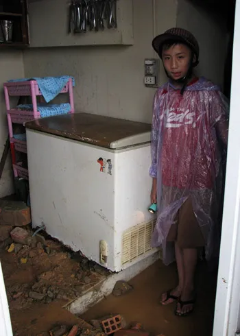 Đà Lạt ngập lụt vì mưa lớn, đổ tường trường tiểu học ảnh 1 Đà Lạt ngập lụt vì mưa lớn, đổ tường trường tiểu học ảnh 1