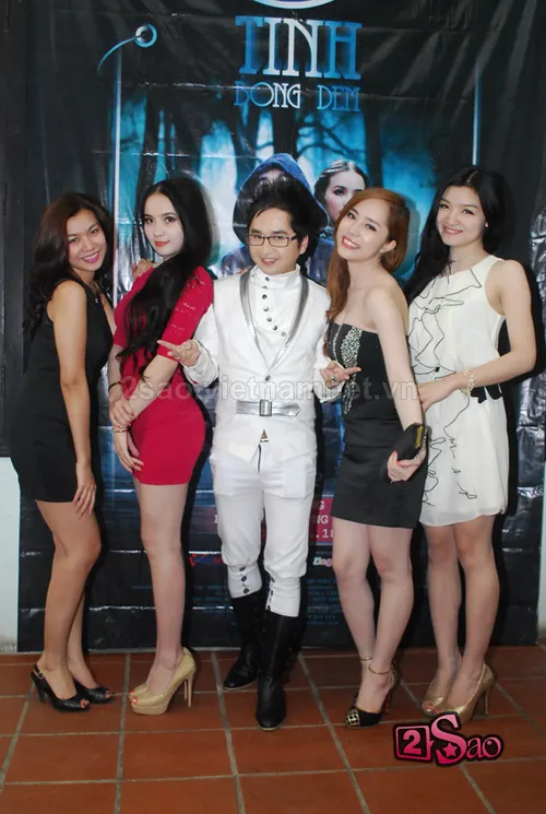 "Cá sấu chúa" đọ sắc với "Bản sao của Hồ Ngọc Hà" ảnh 8