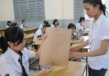 Gợi ý giải bài thi môn Hóa và Ngữ văn ảnh 1