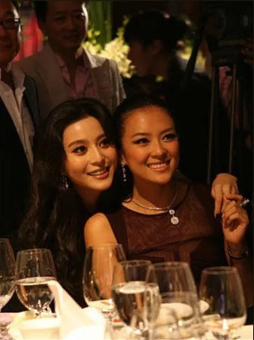 Băng Băng đi kiện vì tin đồn chơi xỏ Chương Tử Di ảnh 2 Băng Băng đi kiện vì tin đồn chơi xỏ Chương Tử Di ảnh 2