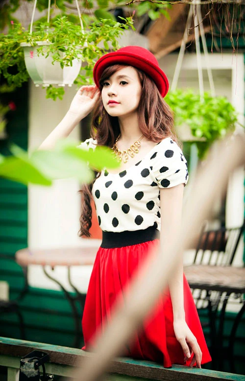 Midu: "Tôi không có quyền chê bai Ngọc Trinh" ảnh 1