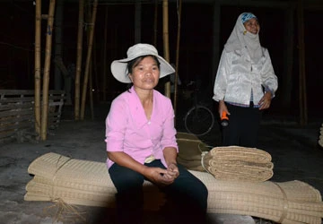 Chợ chiếu “Âm Phủ” ảnh 2